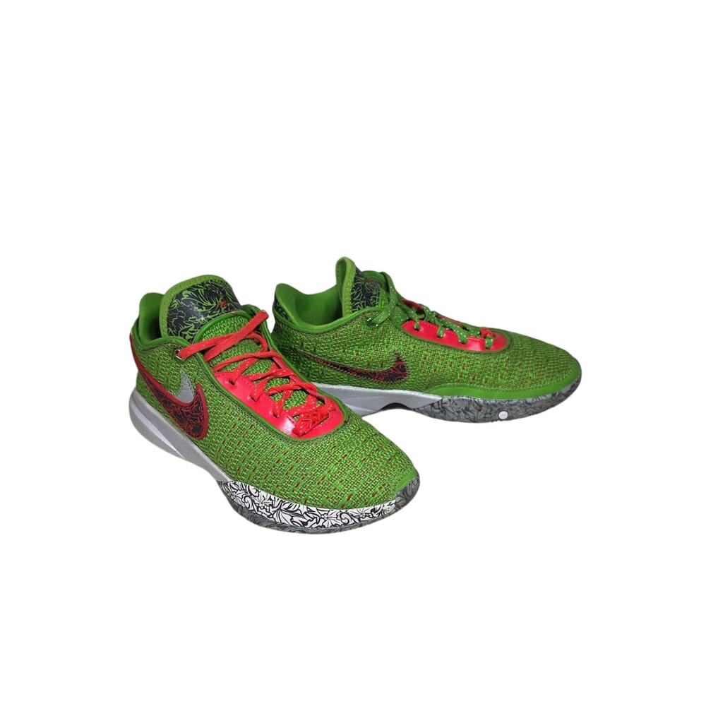Nike LeBron 20 Stocking Stuffer Athletic Sneakers Kids Youth Size 6.5Y
